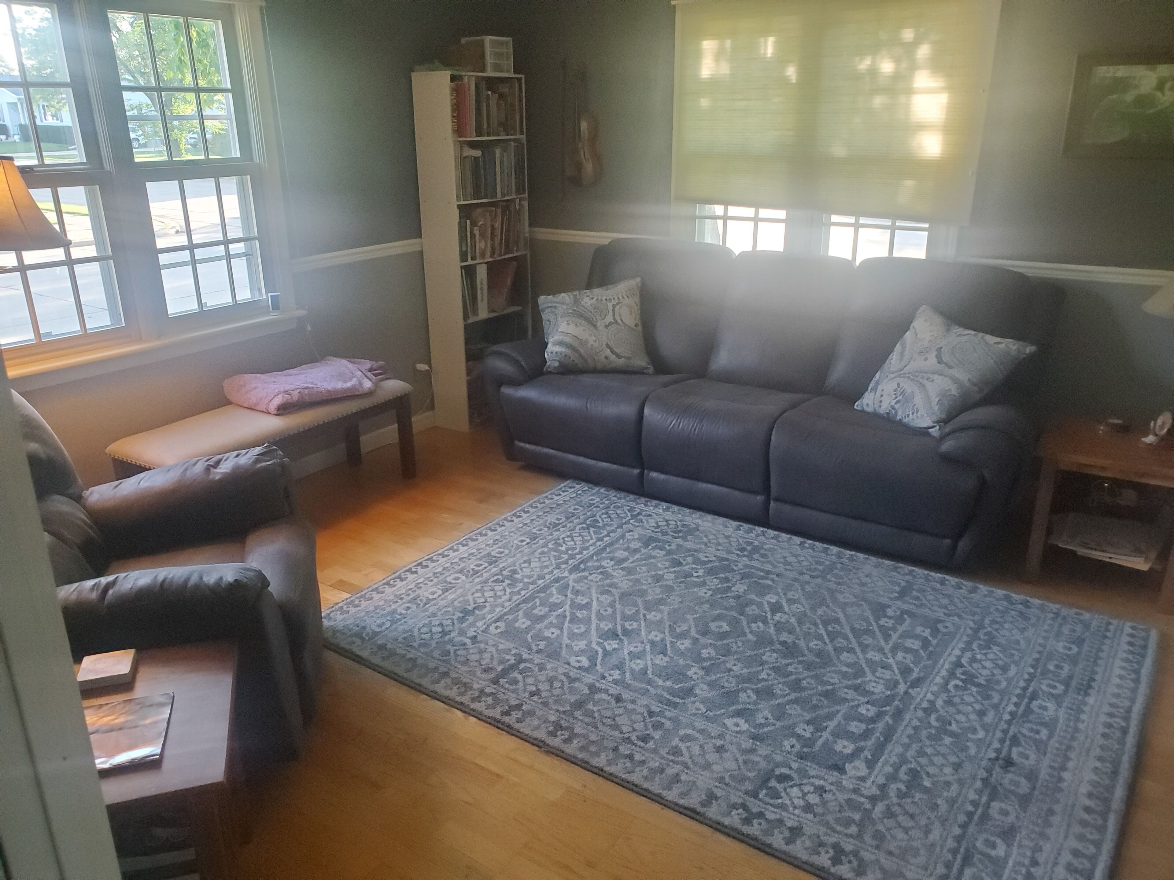 3 Bedroom/2 Bath Home; Close To Eaa. Large Kitchen And Outside Deck Area - Oshkosh, WI