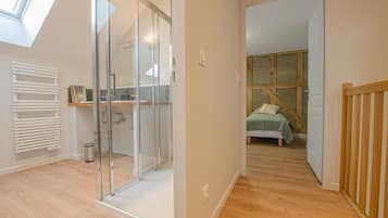 5 slaapkamers, reisbedje, gratis wifi