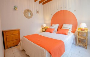 3 slaapkamers, reisbedje, gratis wifi, beddengoed