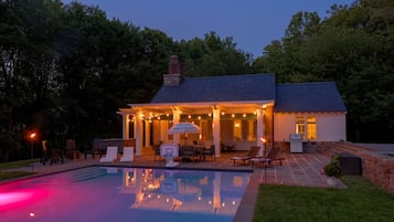 Beheizter Pool