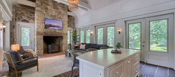 Stone Cottage at Roundtop Estate couples Retreat