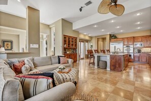 TV, fireplace, stereo