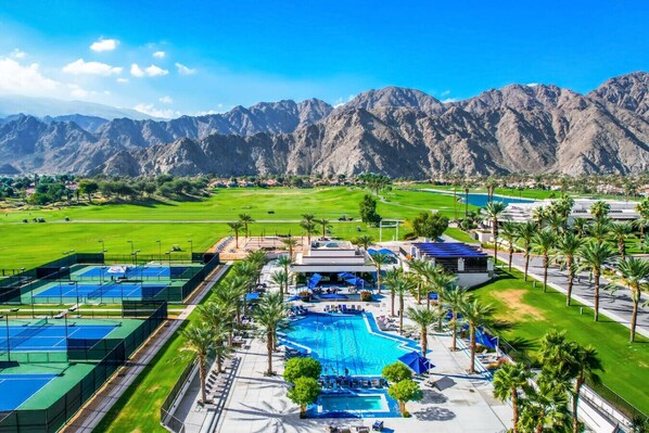 Outdoor pool, a heated pool
