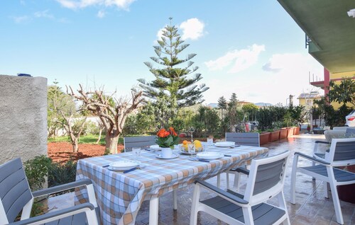 2 bedroom awesome apartment in Portella di Mare