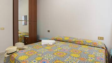 2 camere, culla da viaggio, Wi-Fi gratuito