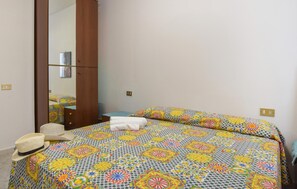2 Schlafzimmer, Reisekinderbett, kostenloses WLAN