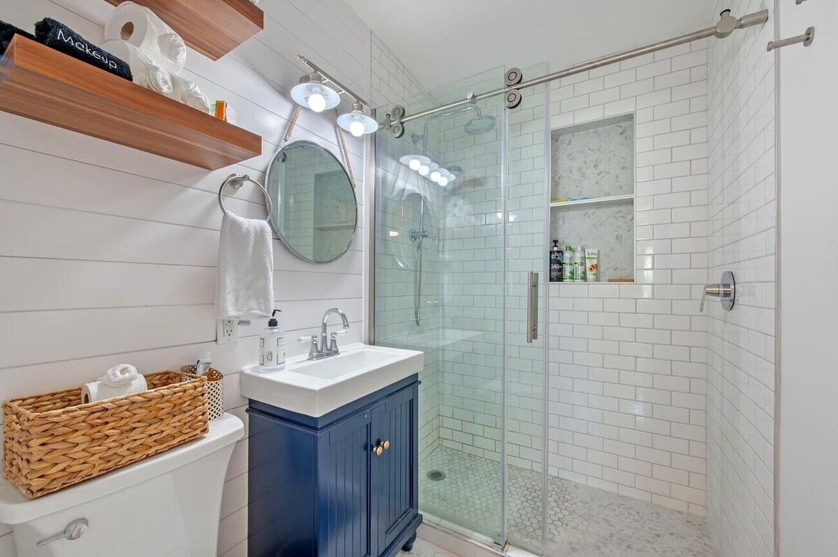 Photo 14 of Walk to 5th Ave and beach! New Renovation, perfect vacation house with lanai