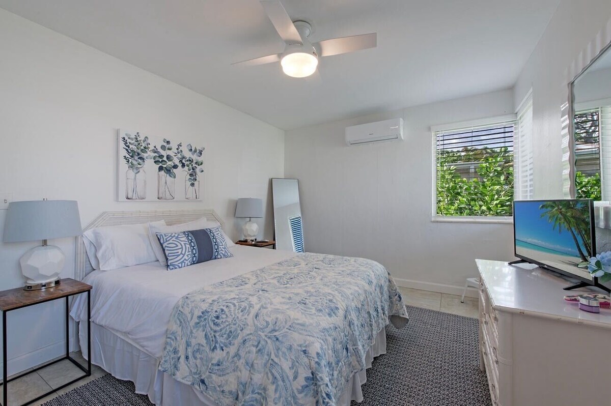 Photo 13 of Walk to 5th Ave and beach! New Renovation, perfect vacation house with lanai