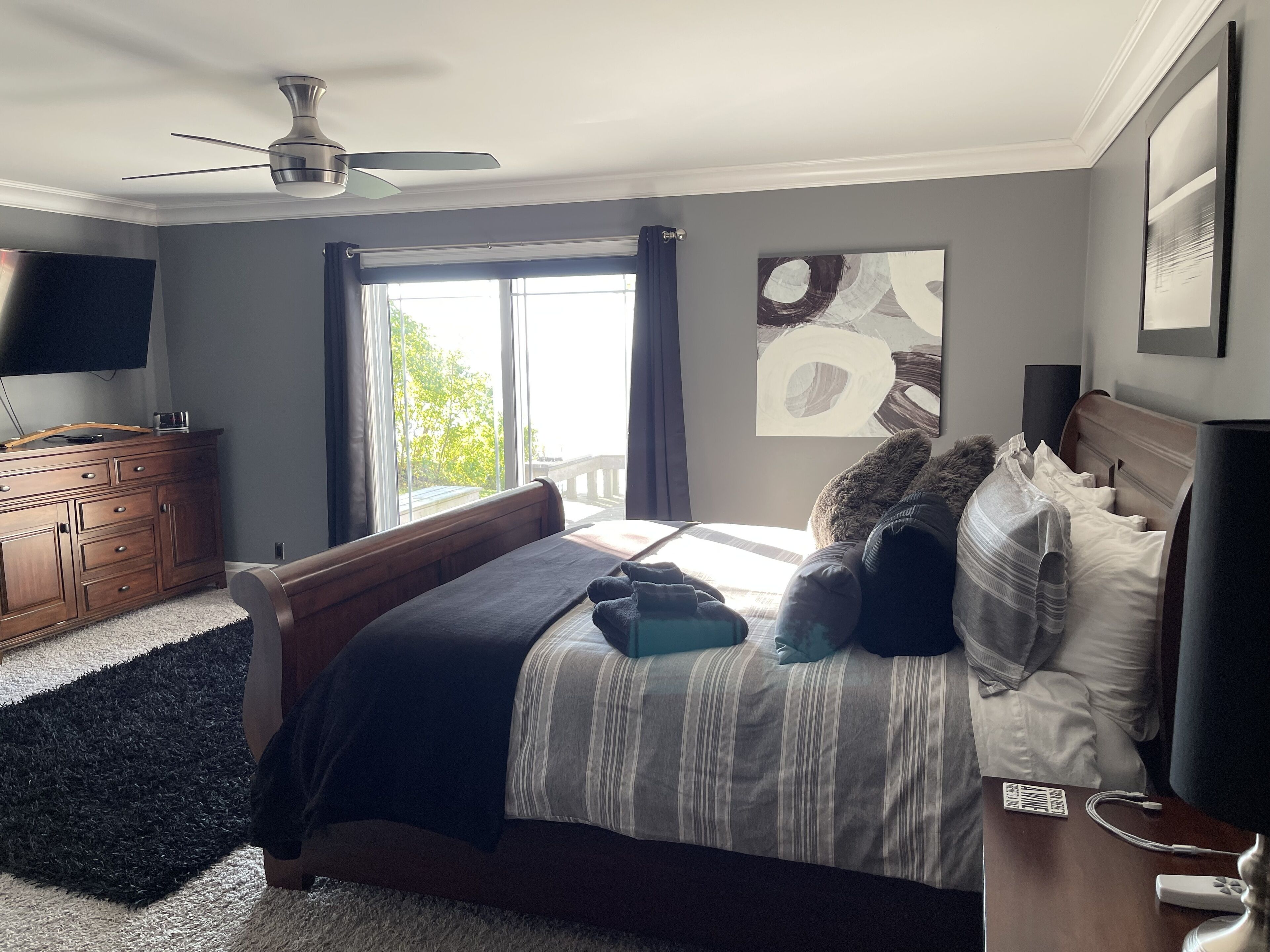 1 chambre, fer et planche à repasser, Wi-Fi gratuit, draps fournis