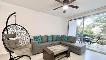 Family Apartment | Living area | Flat-screen TV