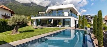 Villa 'Aich' with Mountain View, Private Pool and Sauna