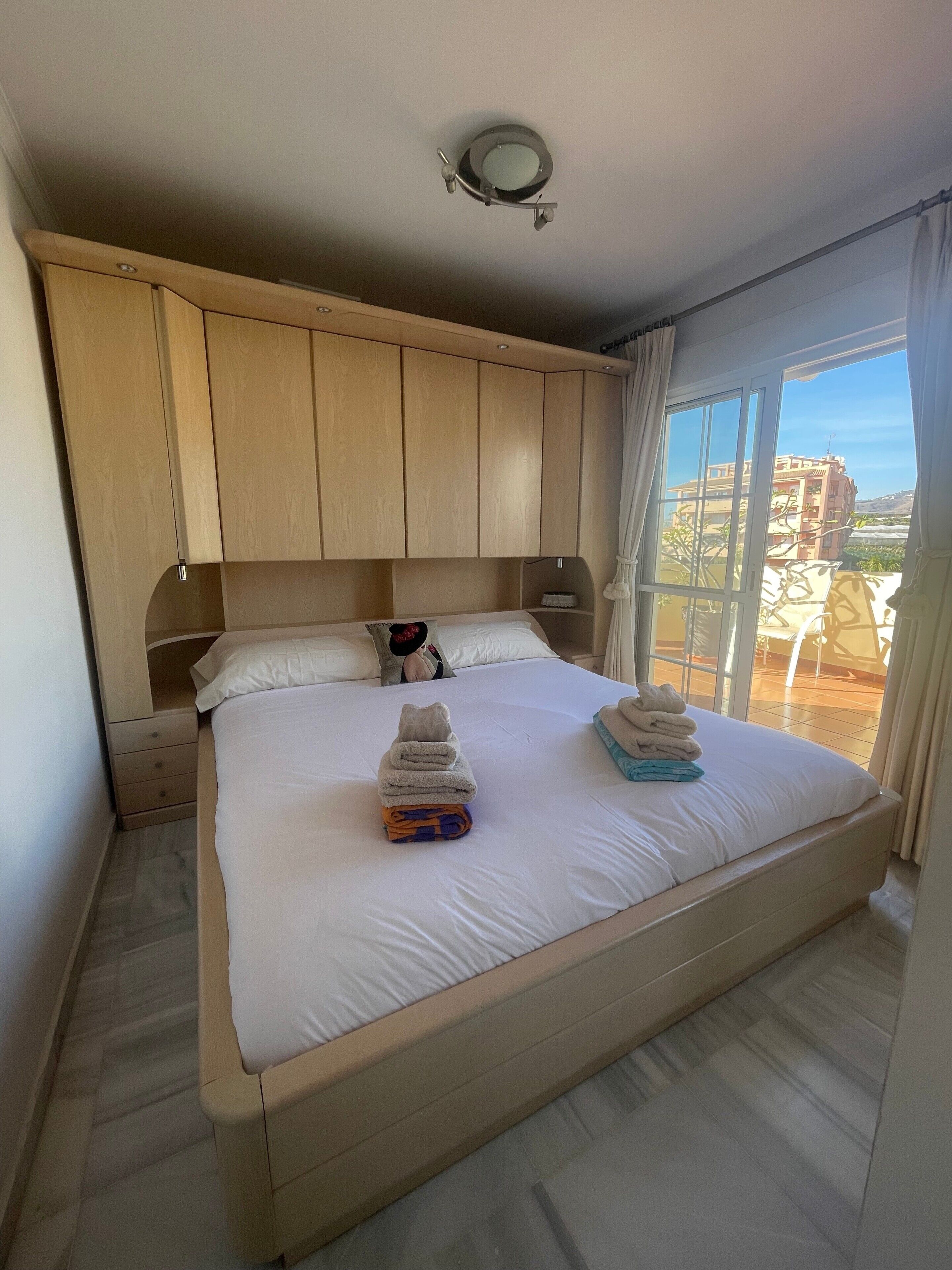 1 chambre, fer et planche à repasser, Wi-Fi gratuit, draps fournis