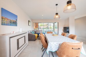 Interior - Villa 'Proche Mer Et Montagne' with Private Pool, Wi-Fi and Air Conditioning - Banyuls dels Aspres (Banyuls-dels-Aspres)