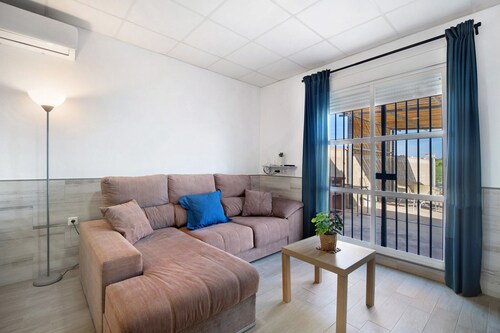 Holiday Home 'Casa La Viña' with Pool, Wi-Fi and Air Conditioning