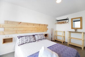 2 dormitorios, tabla de planchar con plancha, wifi gratis y ropa de cama