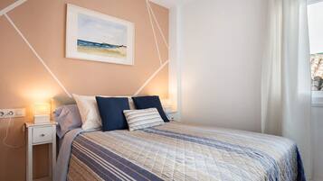 2 sovrum, strykjärn/strykbräda, gratis wi-fi och sängkläder