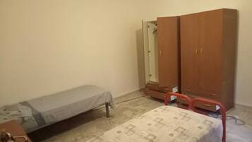 2 sovrum, strykjärn/strykbräda, gratis wi-fi och sängkläder