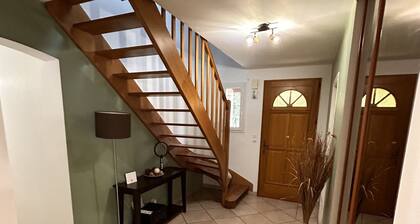 Villa 6 Chambres 14 Personnes Piscine Chauffée et spa