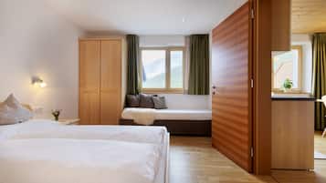1 bedroom, iron/ironing board, free WiFi, bed sheets