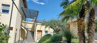 Apartment 'Das Landhaus Apt Pink Lady' with Mountain View, Private Terrace and Wi-Fi
