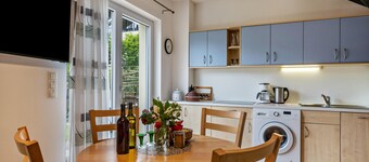 Apartment 'Das Landhaus Apt Chardonnay' with Mountain View, Private Terrace and Wi-Fi