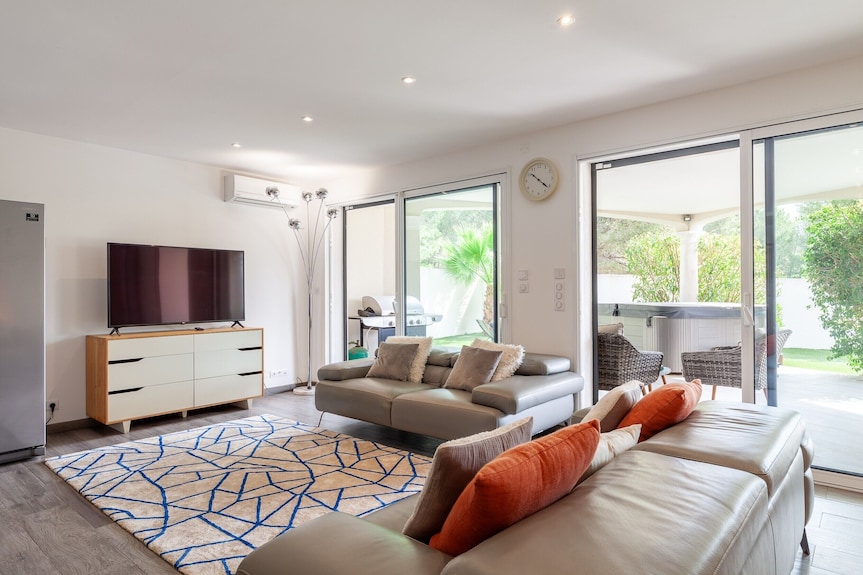 Appartement 'Havre De Paix 500m De La Mer' Avec Terrasse Privée, Wi-fi Et Climatisation - Martigues