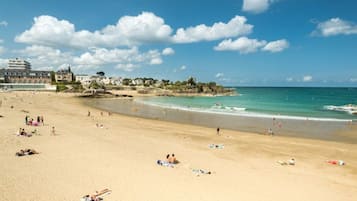 Playa en los alrededores