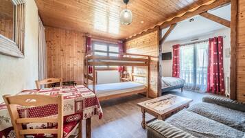 8 Schlafzimmer, Bügeleisen/Bügelbrett, kostenloses WLAN, Bettwäsche