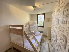1 bedroom, travel cot, WiFi, bed sheets - 06BF - 7-person apartment facing the slopes (Valberg)