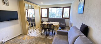 06BF - 7-person apartment facing the slopes