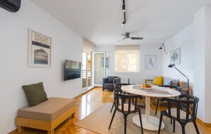 Dining - 3 bedroom lovely apartment in Omis (Omis)