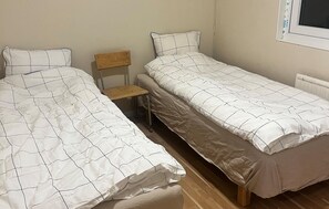 4 makuuhuonetta, internet