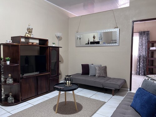 Casa Tatich A/C Near LIR Airport