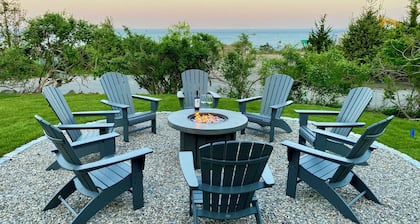 Ocean views, 2/10th to Little Beach and 100 steps to Marginal Way WOW