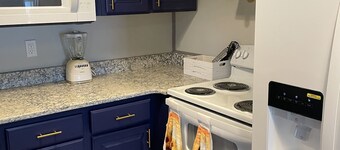 Comfy Lakefront Farmhouse - Bring Your Boat!  Fish, swim, kayak, relax & enjoy!