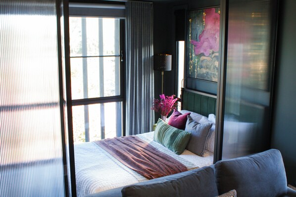 1 bedroom, in-room safe, desk, iron/ironing board