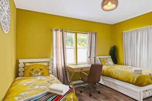 3 Schlafzimmer, Bügeleisen/Bügelbrett, WLAN, Bettwäsche