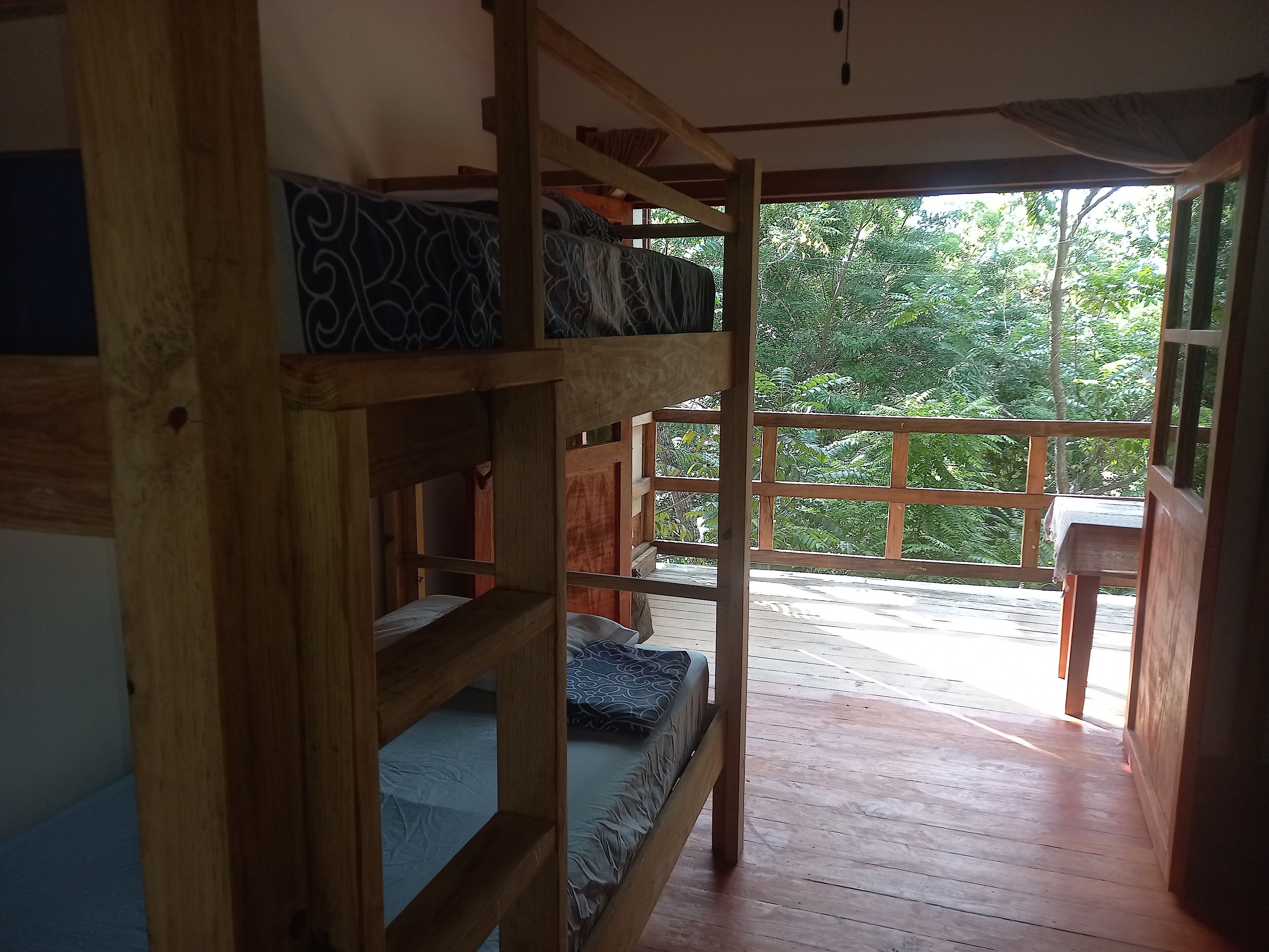 基本共用宿舍, 男女混合宿舍 | 免費 Wi-Fi