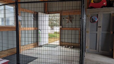 Family Friendly Cozy Farmhouse close to public hunting lands