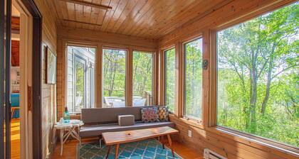 Little Bear: 4br/ 4ba, mountain & valley view. Pet friendly!