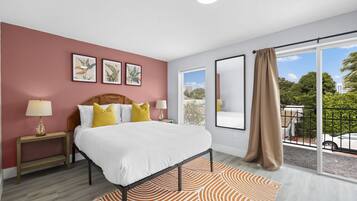 3 Schlafzimmer, Schreibtisch, BĂŒgeleisen/BĂŒgelbrett, Reisekinderbett