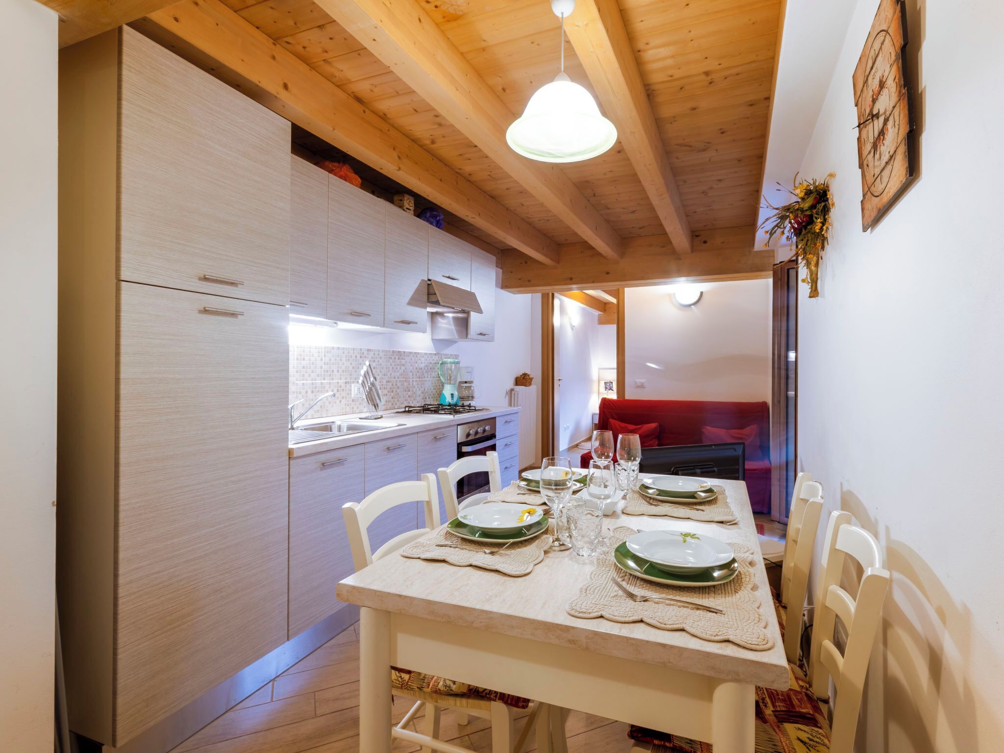 Kühlschrank, Ofen, Kochgeschirr/Geschirr/Besteck