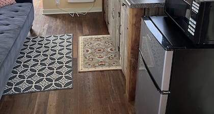 Redwood Loft -Tiny house