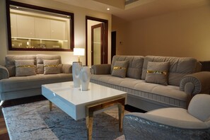 Comfort-Apartment | Wohnzimmer | Flachbildfernseher