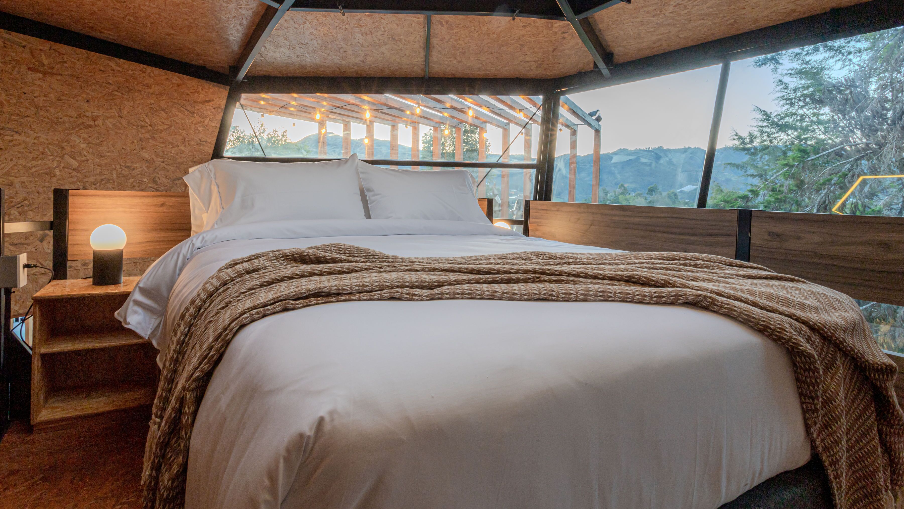 1 bedroom, premium bedding, down duvets, free WiFi