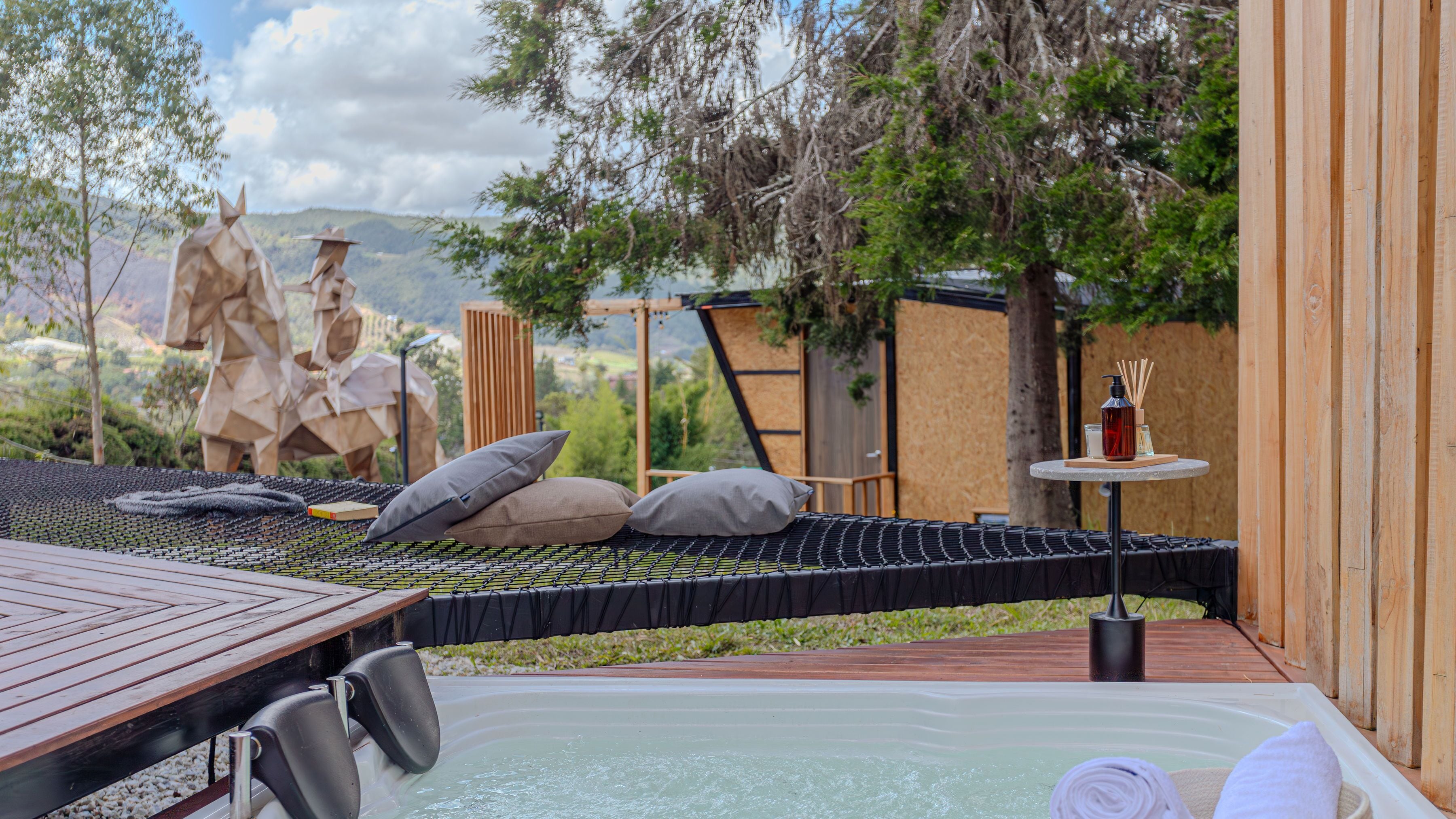 1 bedroom, premium bedding, down duvets, free WiFi