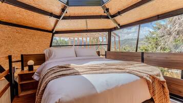 1 bedroom, premium bedding, down duvets, free WiFi