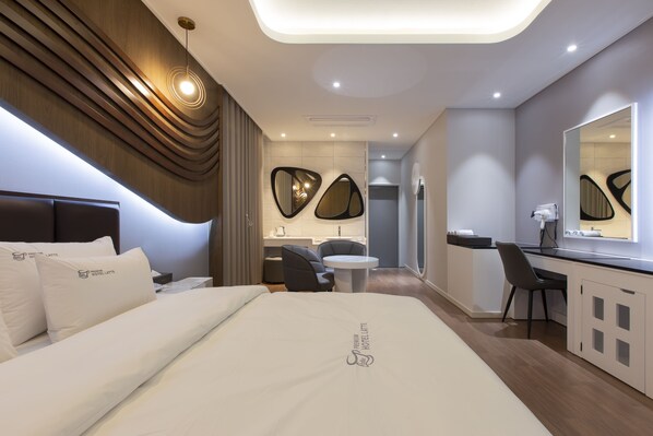 Suite romantique | Accès au Wi-Fi (inclus), literie fournie