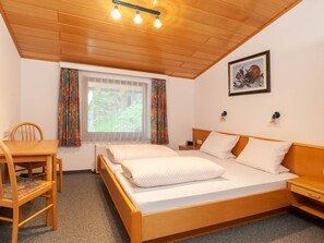 4 bedrooms, internet