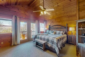 3 bedrooms, iron/ironing board, Internet, bed sheets